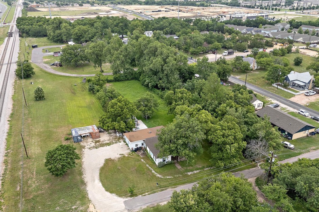 House in Leander, Texas, United States 4 - 17153969
