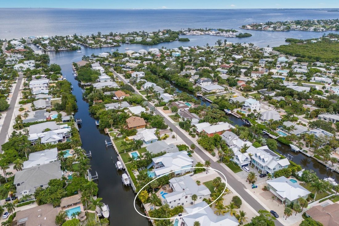 Maison à Holmes Beach, Floride, États-Unis 1 - 17180813