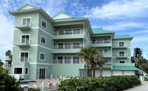 Condo in New Smyrna Beach, Florida, United States 1