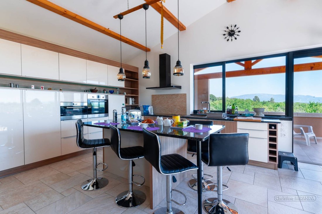 Villa in Grignan, Auvergne-Rhône-Alpes, France 4 - 17155126
