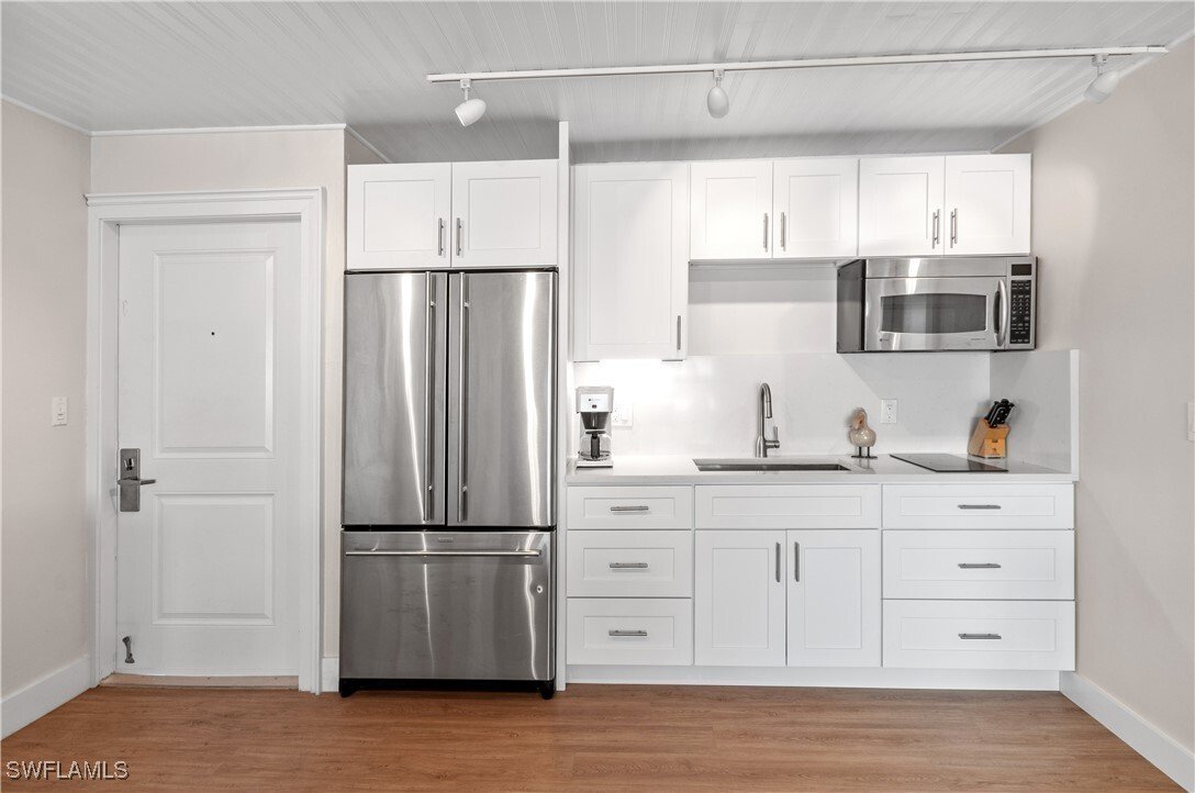 Condo in Naples, Florida, United States 5 - 17175021