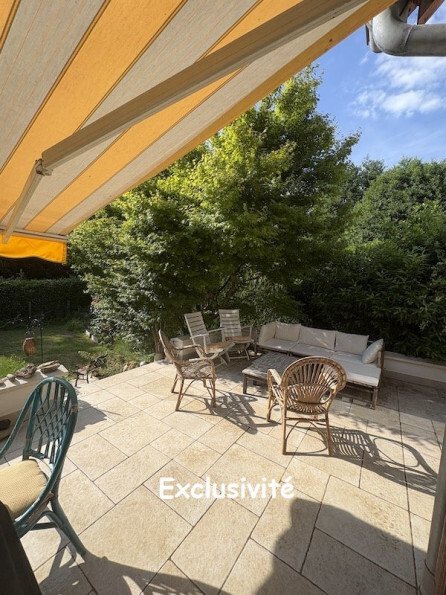 House in Toussus-le-Noble, Ile-de-France, France 1 - 17155111