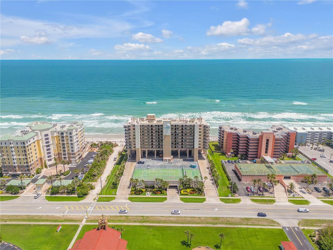 Condo in New Smyrna Beach, Florida, United States 2 - 17180475