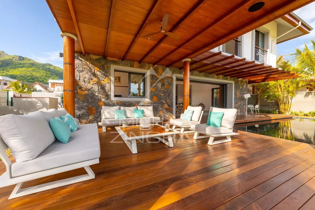 Villa in Grande Riviere Noire, Rivière Noire District, Mauritius 5 - 12184477