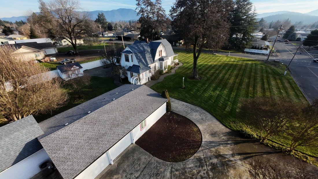 House in Grants Pass, Oregon, United States 2 - 17164506