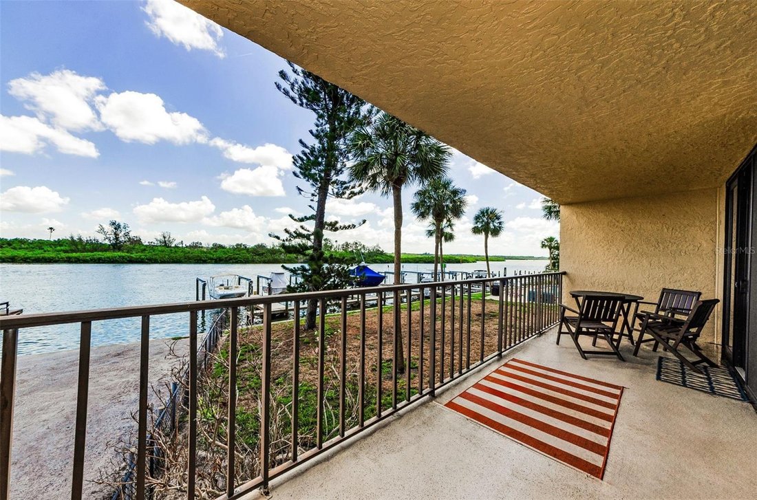 Condo in Madeira Beach, Florida, United States 3 - 17180370