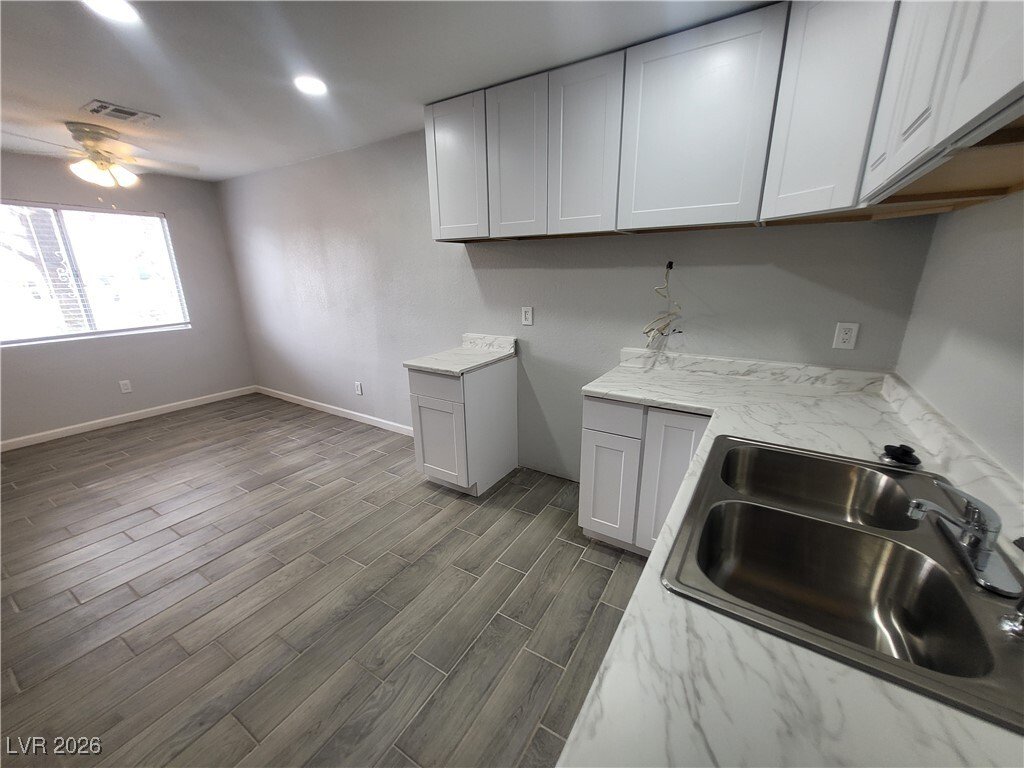 Las Vegas, Nevada, United States 5 - 17167066