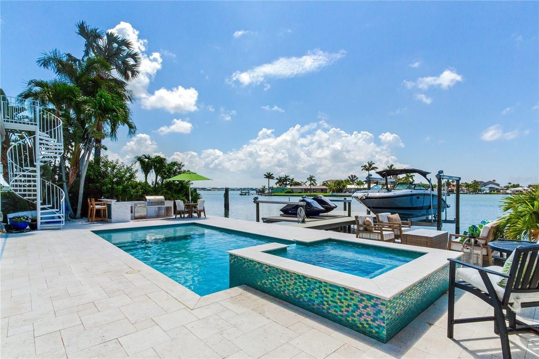 House in Madeira Beach, Florida, United States 3 - 17179451