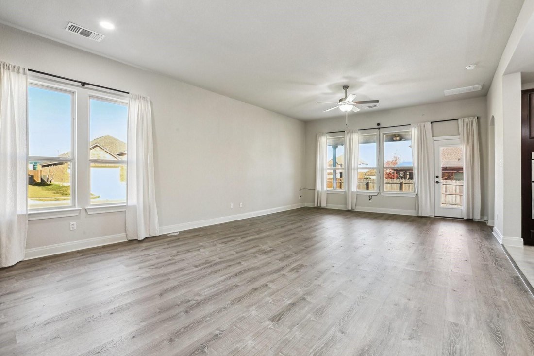 House in Pflugerville, Texas, United States 5 - 17189598