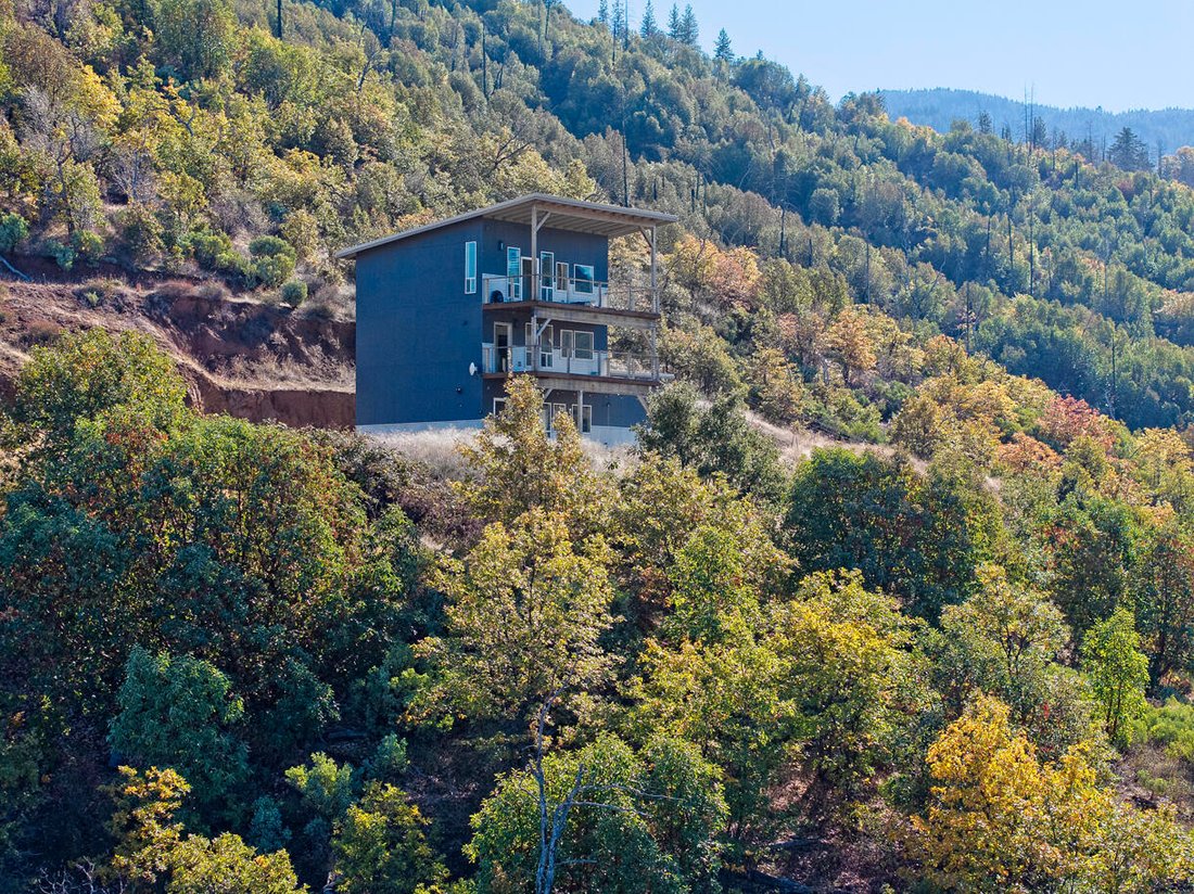 House in Ashland, Oregon, United States 1 - 17164628