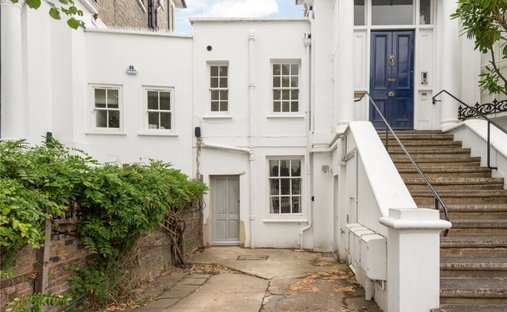 House in Dagenham East, England 1