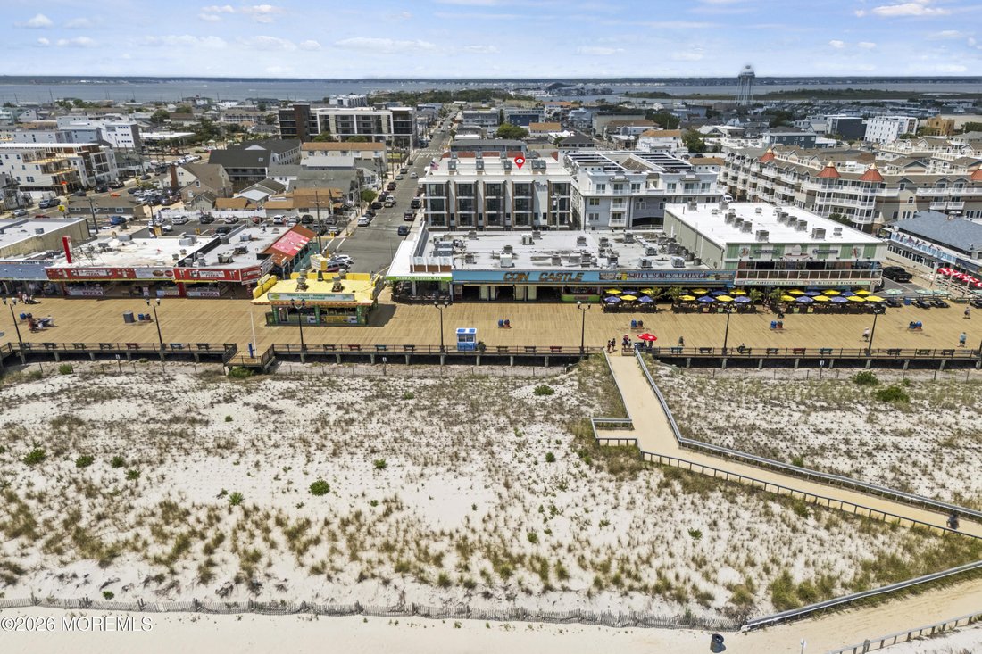 Condo in Lavallette, New Jersey, United States 4 - 17153926