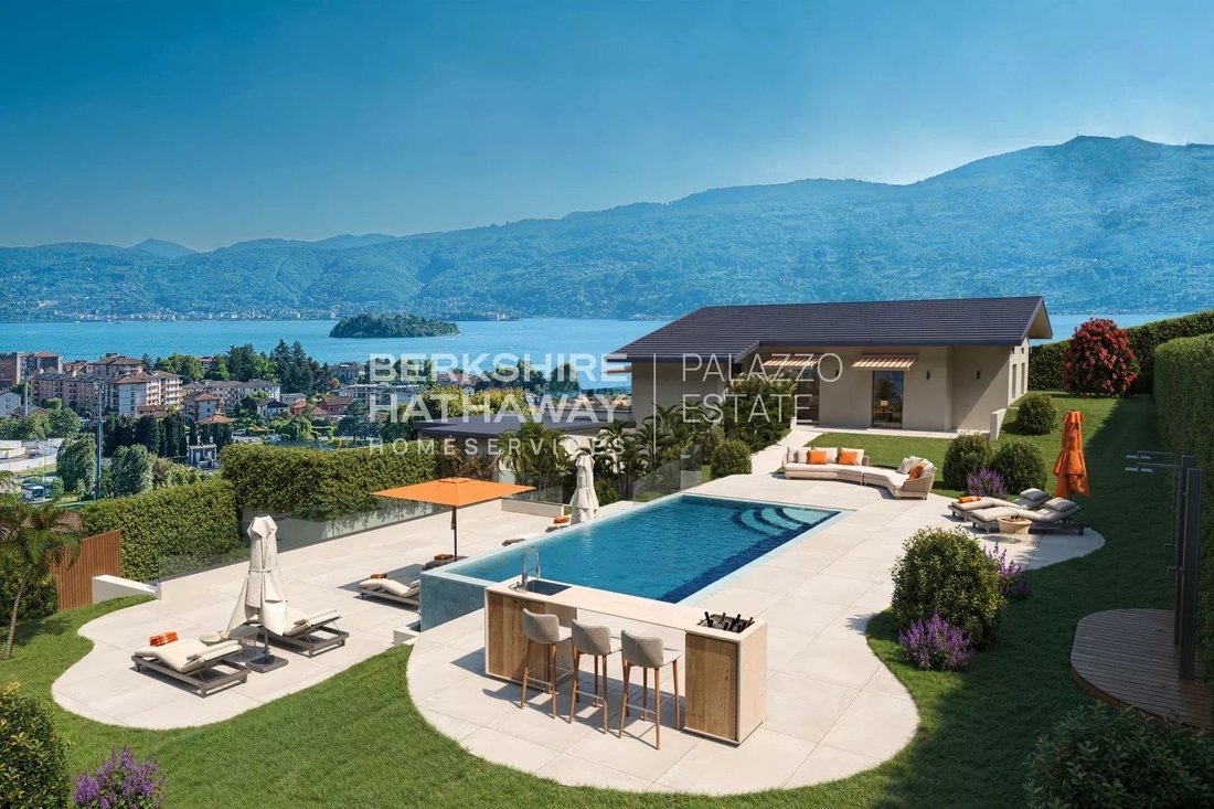 Villa in Verbania, Piedmont, Italy 1 - 17187522