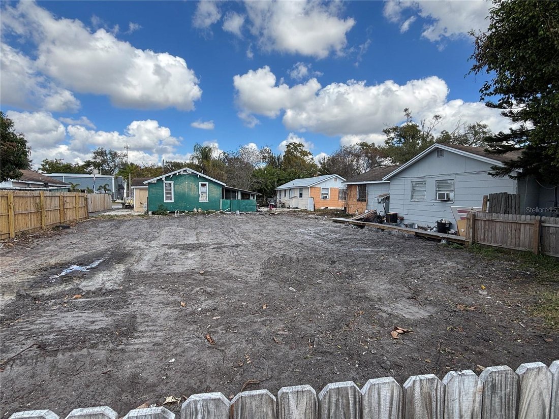 Tampa, Florida, United States 4 - 17178599