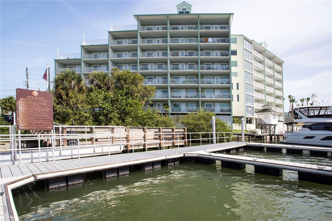 Condo in Indian Shores, Florida, United States 2 - 17179349