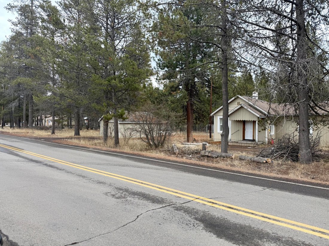 House in La Pine, Oregon, United States 1 - 17164396