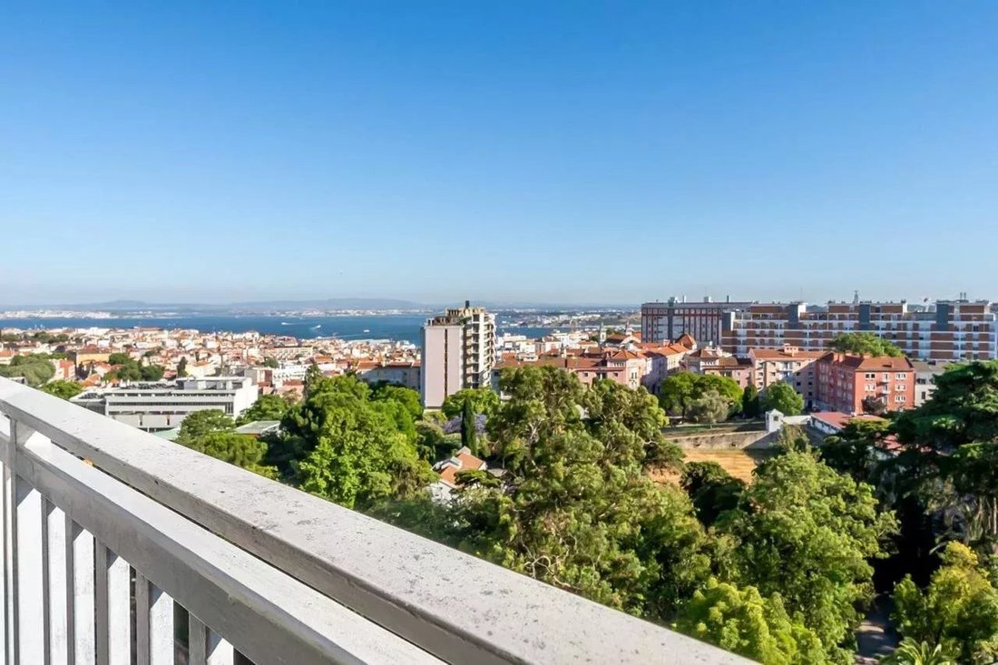 Apartment in Santo Antonio, Lisbon, Portugal 5 - 17155729