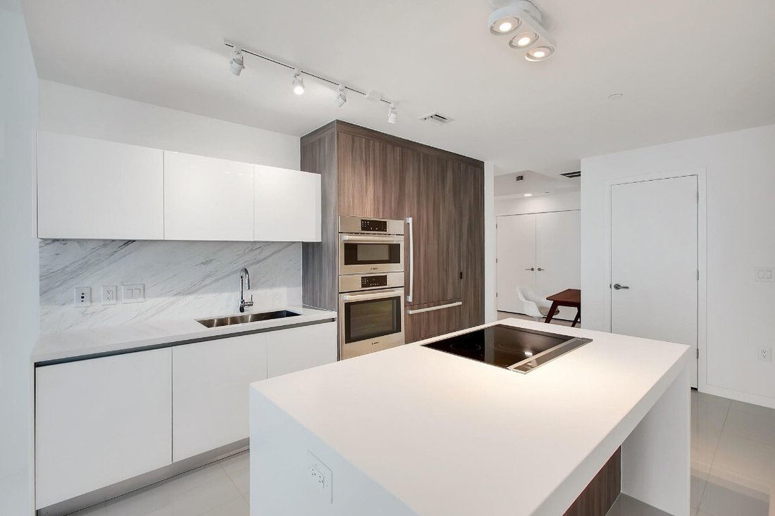 Condo in Miami, Florida, United States 5 - 17177970