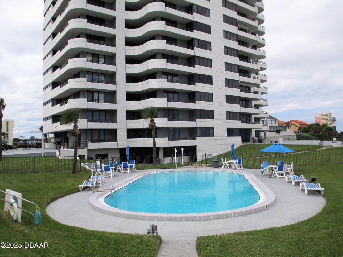 Condo in Daytona Beach, Florida, United States 2 - 17164213