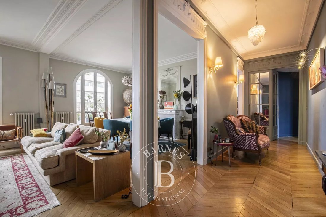 Apartment in Gros Caillou, Paris 7e Arrondissement, Paris 3 - 17154645
