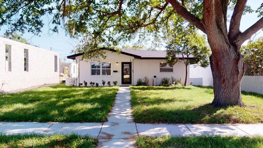 House in St. Petersburg, Florida, United States 1 - 17180379