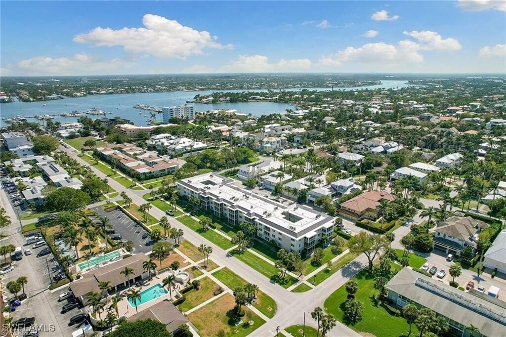 Condo in Naples, Florida, United States 5 - 17174135