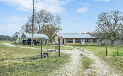 House in Harwood, Texas, United States 1