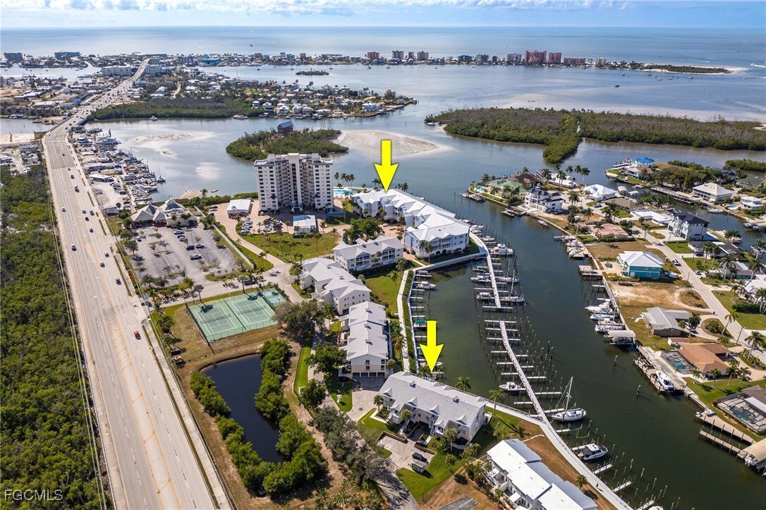 Condo in Fort Myers Beach, Florida, United States 5 - 17172731