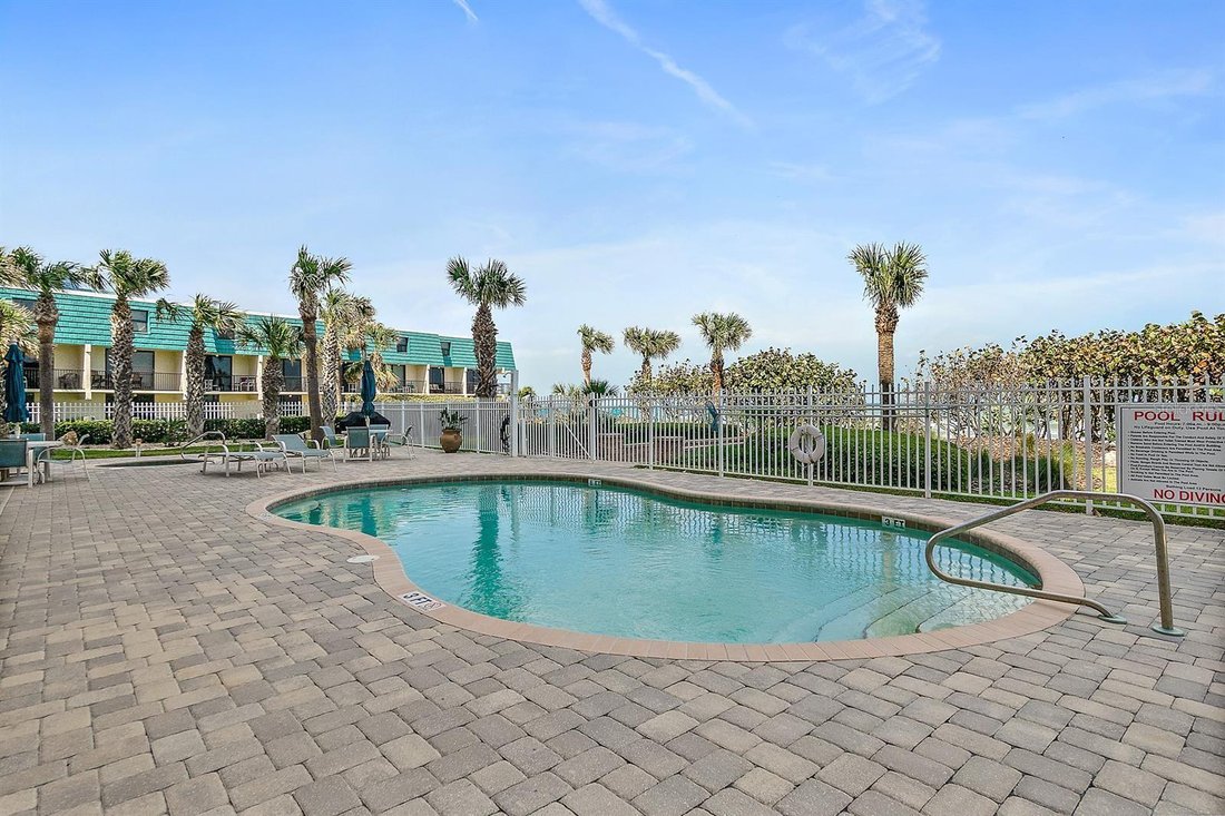 Condo in New Smyrna Beach, Florida, United States 2 - 17179384