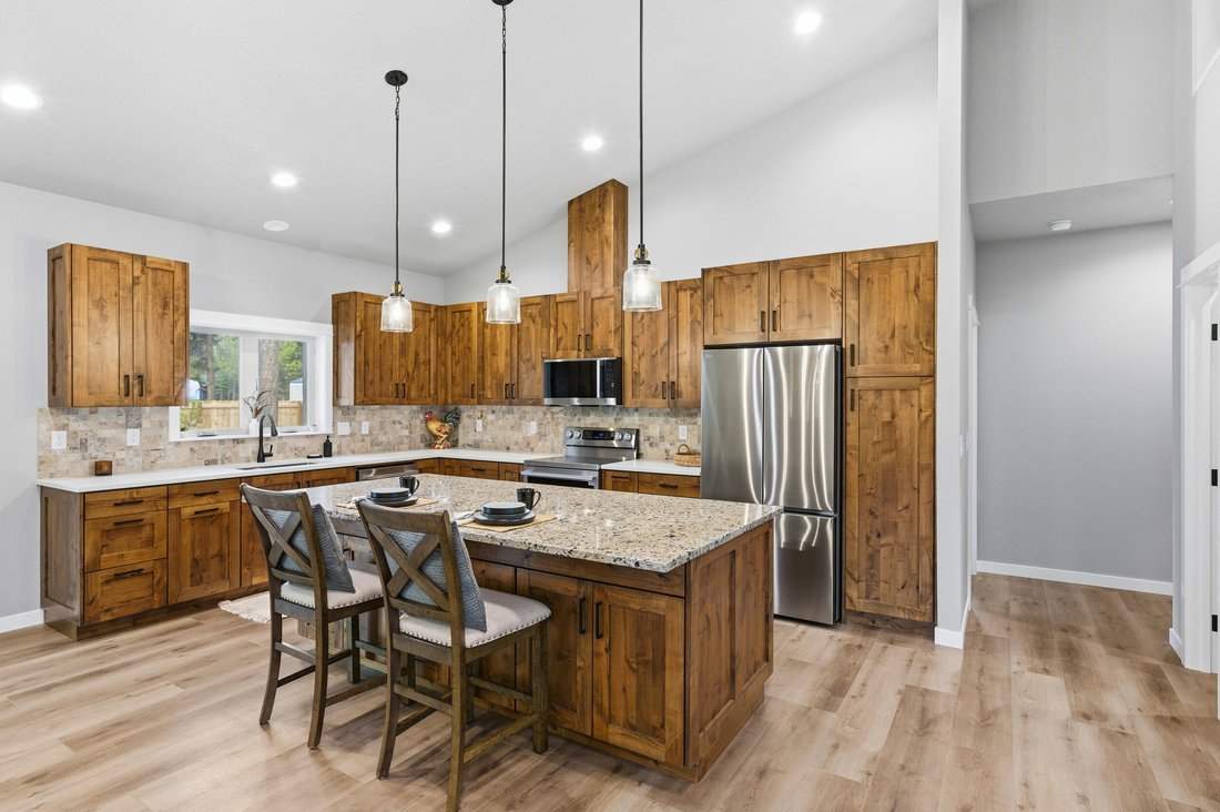 House in La Pine, Oregon, United States 2 - 17164139