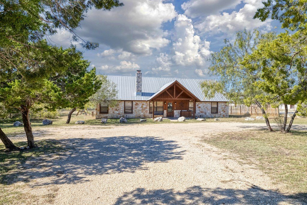 House in Concan, Texas, United States 4 - 17173763