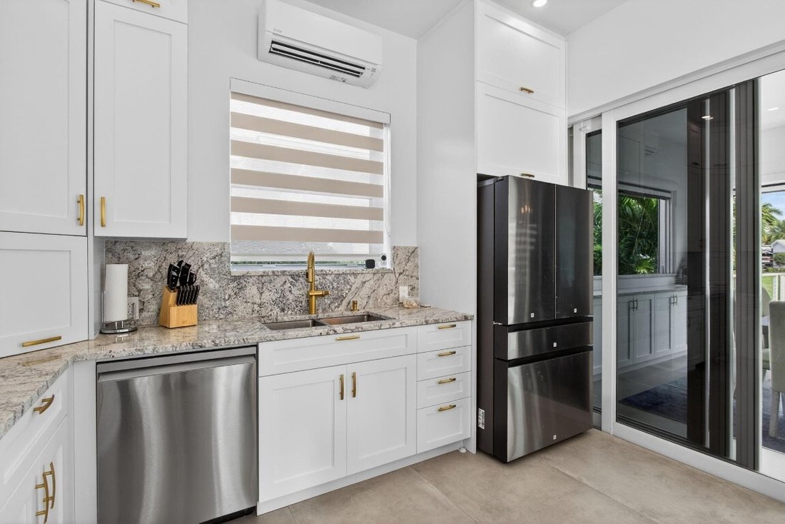Condo in North Lauderdale, Florida, United States 5 - 17175915