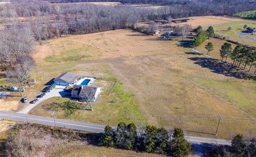 House in Fayetteville, Tennessee, United States 1
