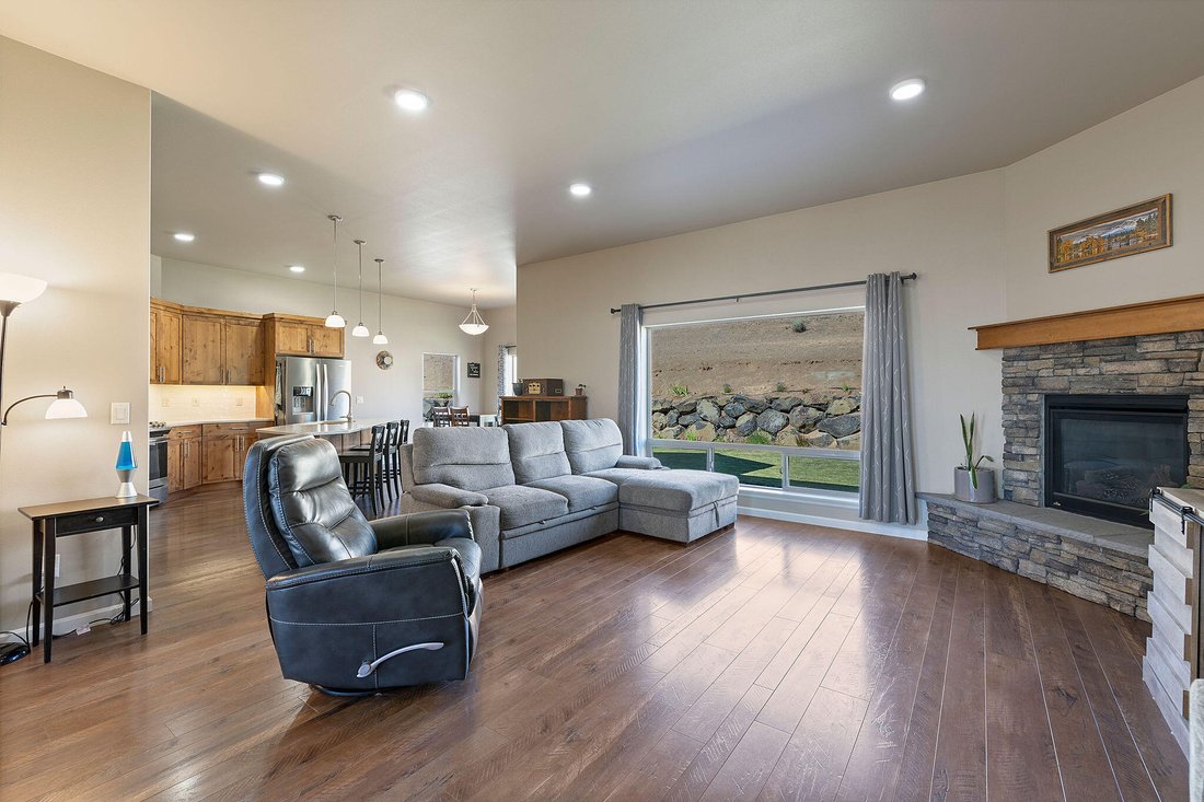 House in Madras, Oregon, United States 4 - 17164084