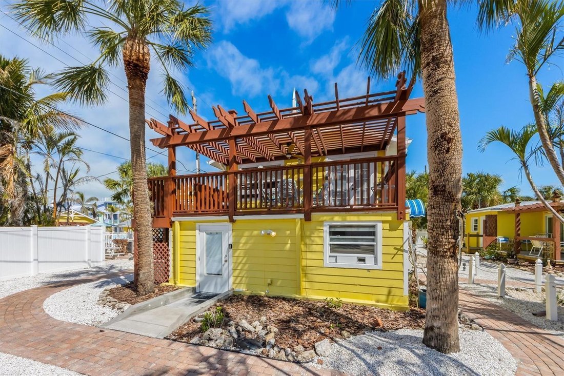 Condo in Holmes Beach, Florida, United States 3 - 17179960