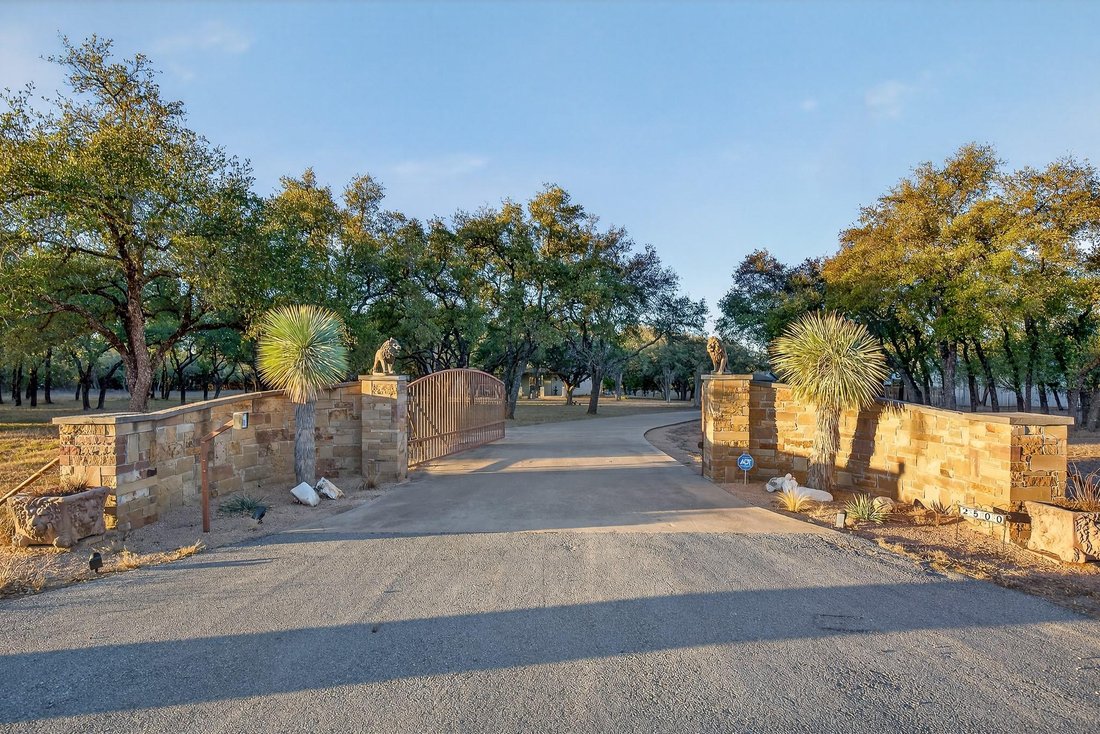 House in Marble Falls, Texas, United States 2 - 17187560