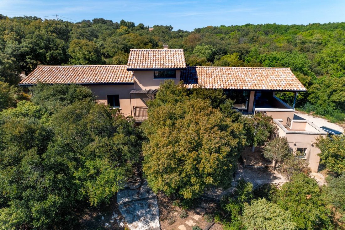 Villa in Grignan, Auvergne-Rhône-Alpes, France 1 - 17155126