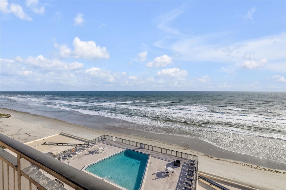 Condo in New Smyrna Beach, Florida, United States 1 - 17180475