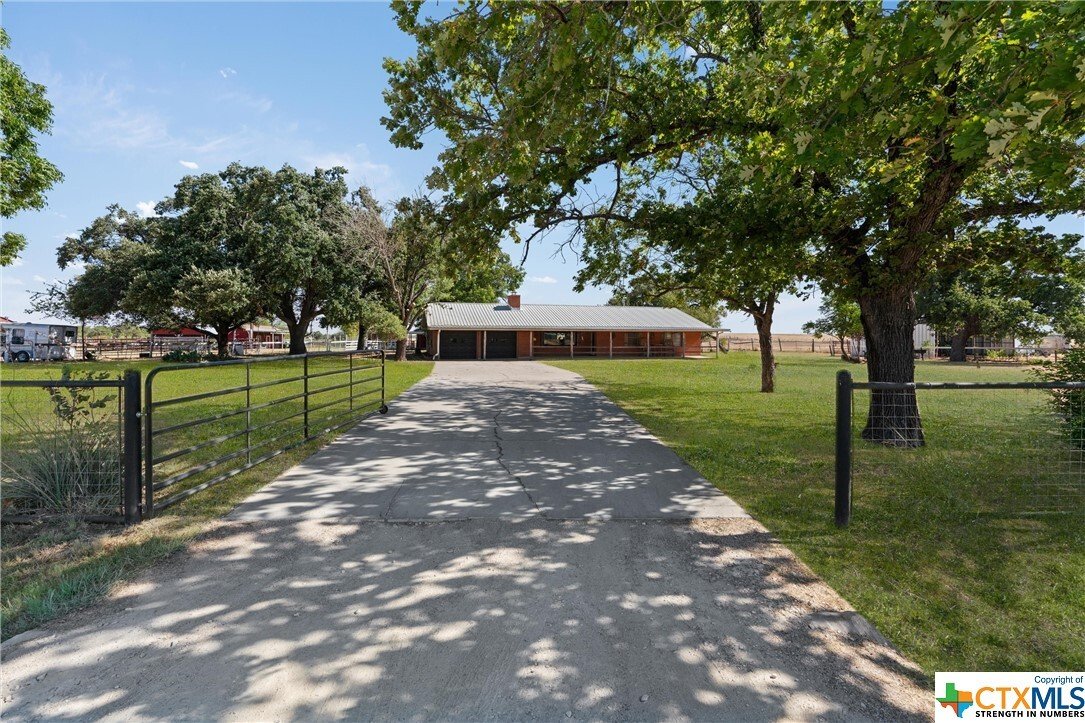 House in Thorndale, Texas, United States 2 - 17170779
