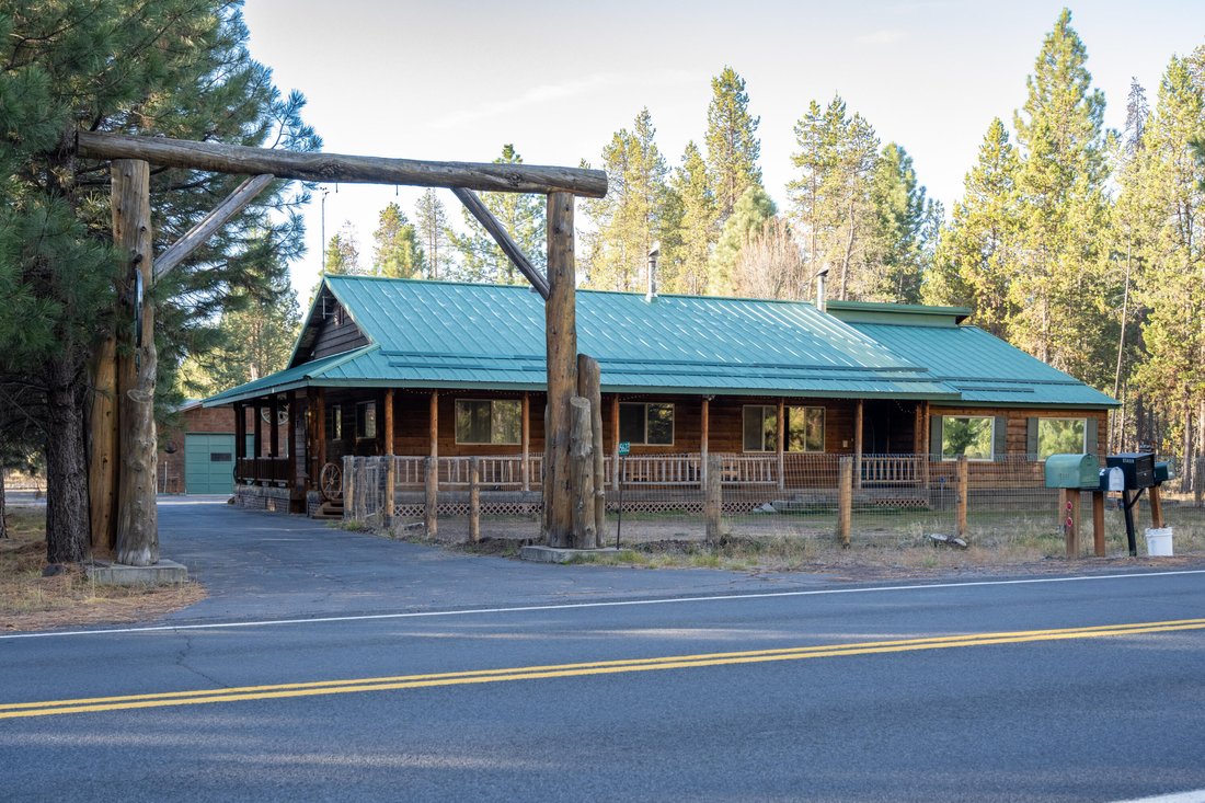 House in La Pine, Oregon, United States 1 - 17164511