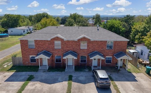 Townhouse in The Grove, Texas, United States 1