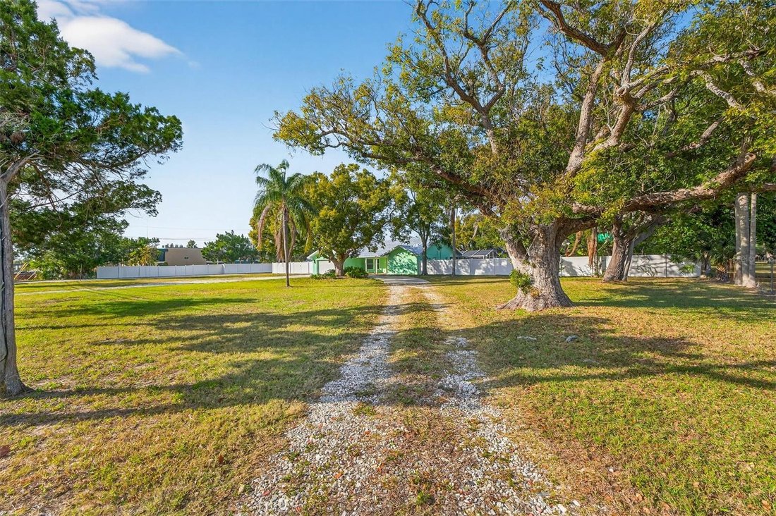 House in Seminole, Florida, United States 2 - 17182054