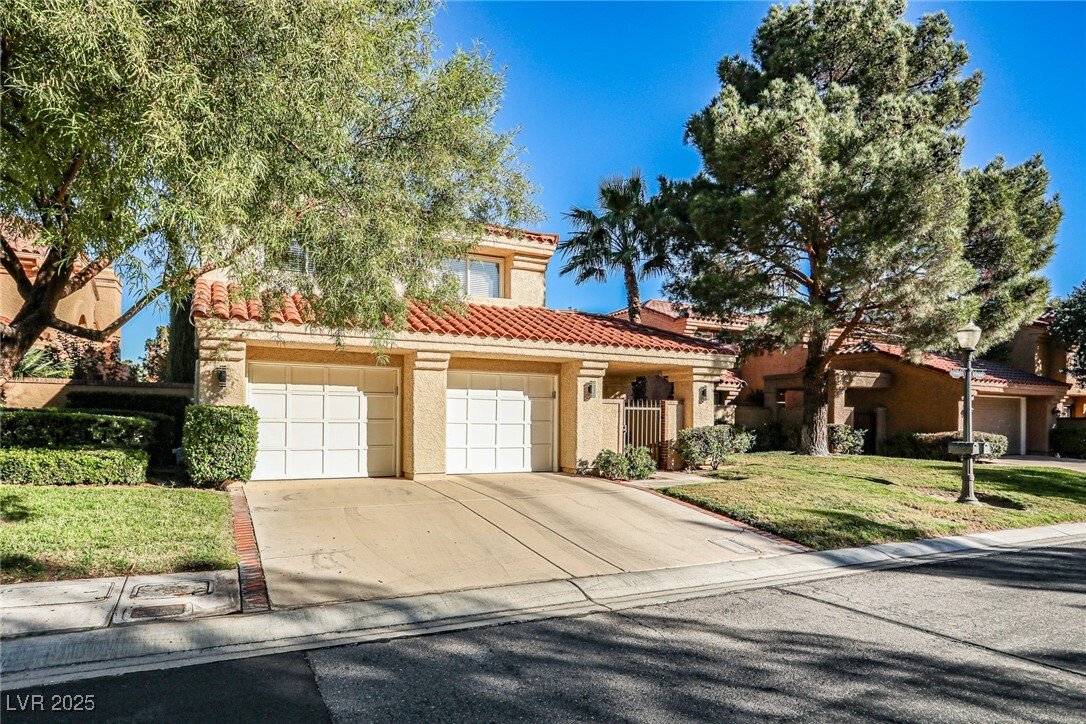 House in Las Vegas, Nevada, United States 3 - 17168431