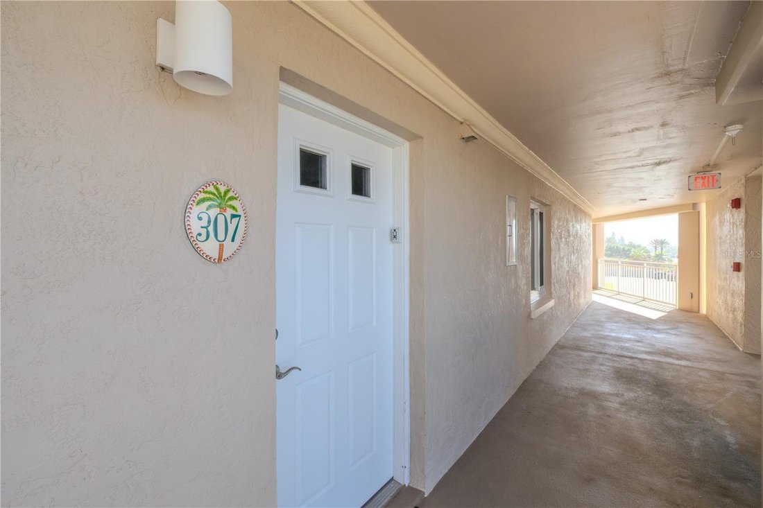 Condo in New Smyrna Beach, Florida, United States 2 - 17186661