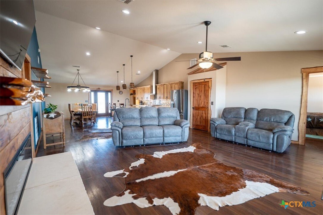 House in Lometa, Texas, United States 5 - 17171440
