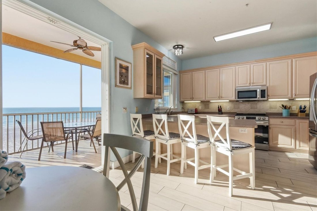 Condo in Bradenton Beach, Florida, United States 5 - 17180695