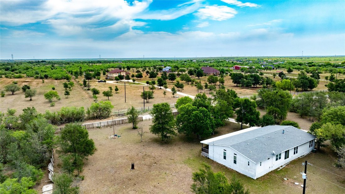 House in Lockhart, Texas, United States 3 - 17187923