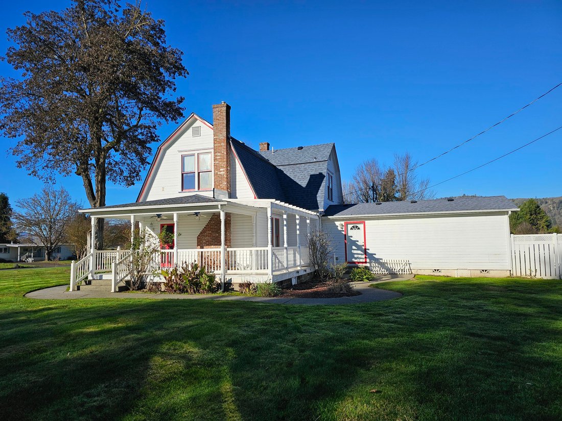 House in Grants Pass, Oregon, United States 3 - 17164506