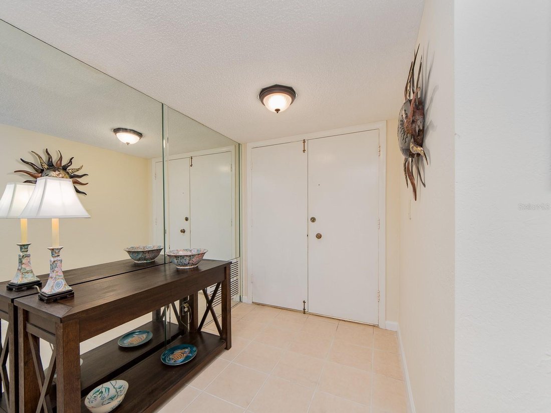 Condo in Clearwater, Florida, United States 5 - 17182995