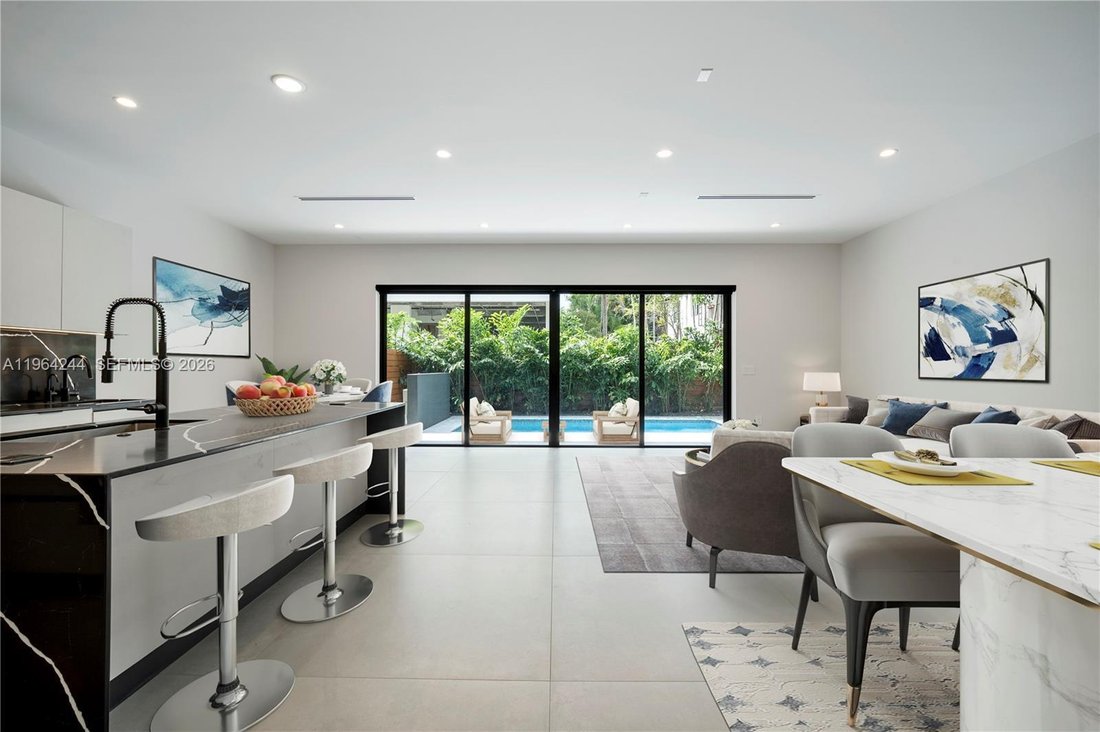 Townhouse in Miami, Florida, United States 4 - 17154538
